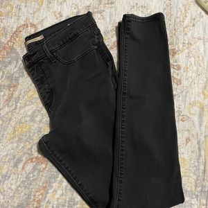 Levis 311 shaping skinny